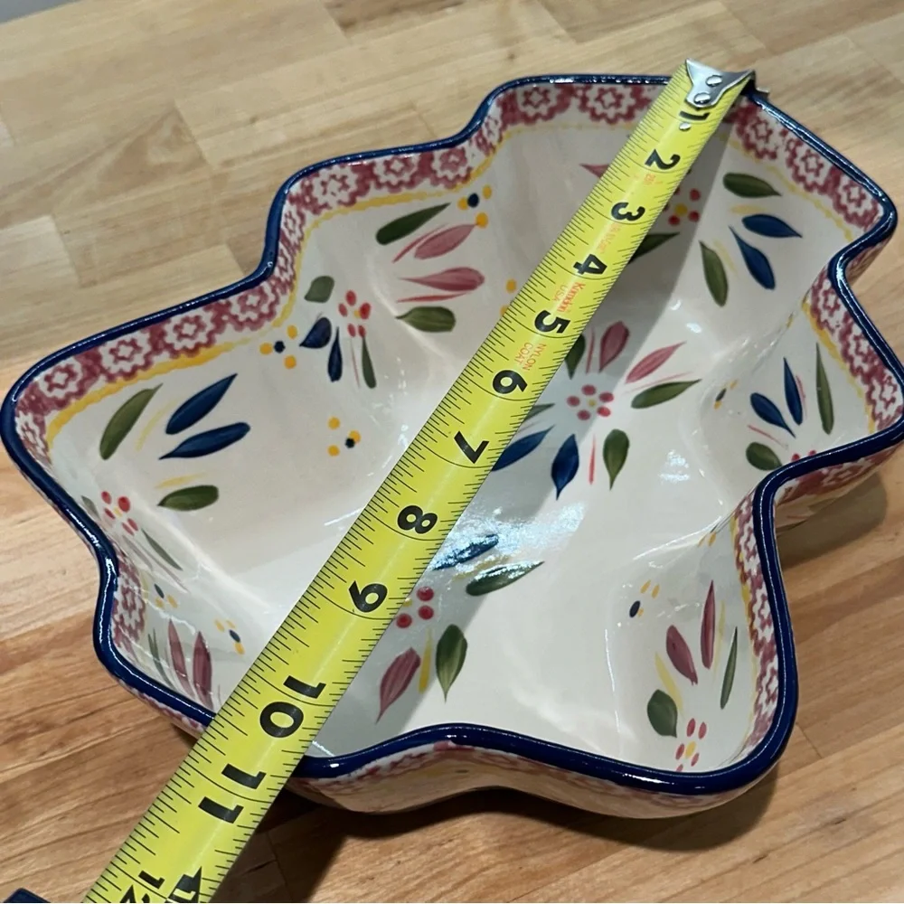 Temp-Tations Old World Confetti Tree Figural 2 QT Ovenware Baker. NWOT